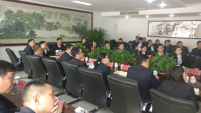 河南摩登7建设集团组织召开第四时度项目经理睬